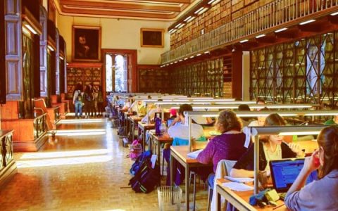 巴塞罗那最佳学校榜单——2023 年最新排名