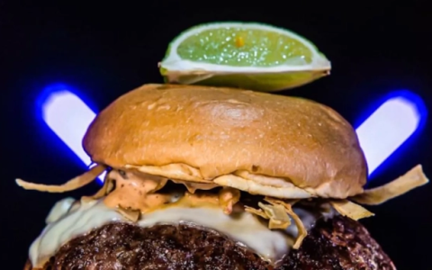 美味炸裂！潮流美食家必定打卡的巴塞罗那网红Smash Buger汉堡店！