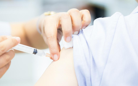 一站式指南！西班牙最新疫苗接种全面解析，涵盖各年龄层人群（中西对照）