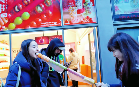 巴塞你还是太超前了…一米糖葫芦直接过瘾🍡