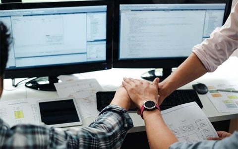 《Verifactu与Odoo：瓦伦西亚企业实现电子发票的关键》