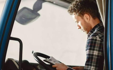 自营职业者新动态：Verifactu如何影响工作者