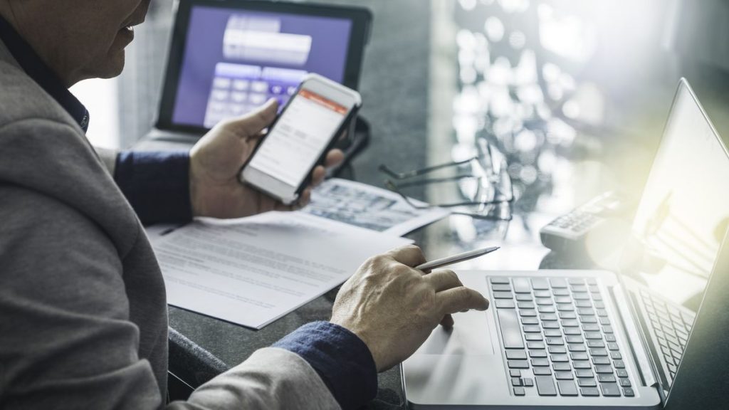 <p><strong>Verifactu还是电子发票？自雇人士和中小企业的10大常见问题</strong></p>