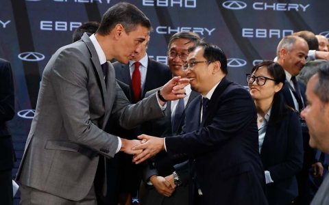 中国电动车巨头集体抢滩西班牙！四大品牌布局欧洲生产基地 规避35%关税