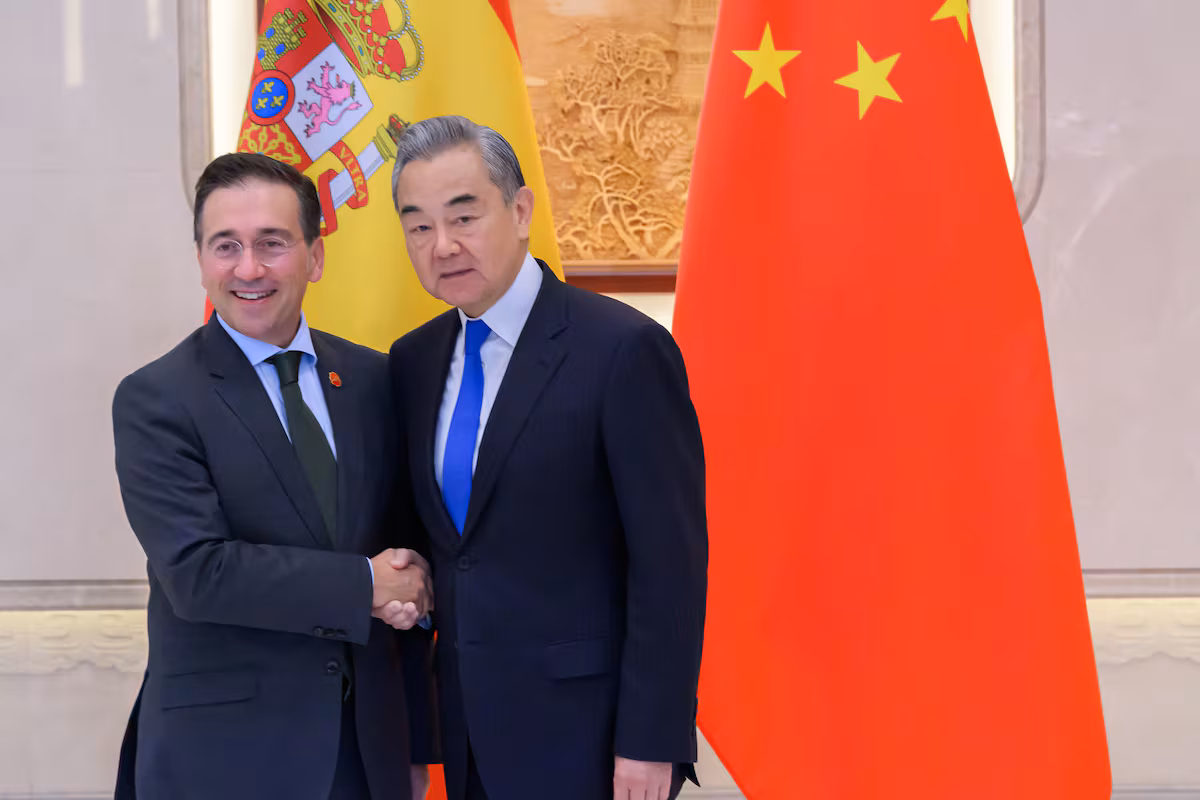 中美贸易战升级背景下，西班牙外长访华强调全球外交视野，中欧关系再升温