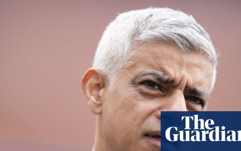 <p><strong>伦敦市长萨迪克·汗痛批奈杰尔·法拉奇：种族歧视的伤害不容否认</strong></p>