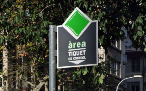 <p><strong>巴塞罗那Sants-Montjuïc区Zona 21新增192个绿色停车位，12月9日正式启用！</strong></p>