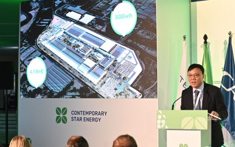 Stellantis与CATL联手在西班牙投资41亿欧元，打造全球最大LFP电池工厂