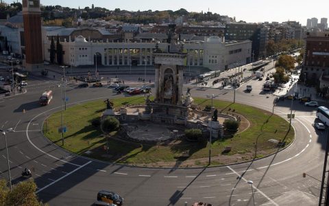 <p><strong>巴塞罗那美食指南：唯一24小时营业的餐厅Simultáneo及10家高分餐厅推荐</strong></p>