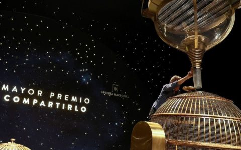 2025西班牙圣诞彩票大变局：史上最高奖金+新增系列，揭秘中奖概率与经济影响