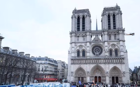 <p>巴黎圣母院火灾5年后仍缺1.4亿修复款！840万欧元全球善款背后的未竟工程  </p>